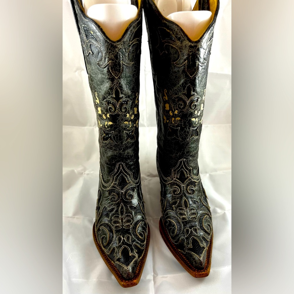 Corral Vintage cowboy boots - wore once!